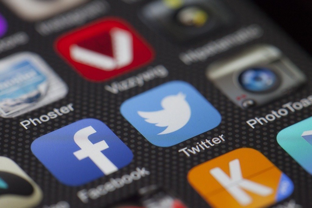  How Much Time On Social Networks Is Considered Healthy